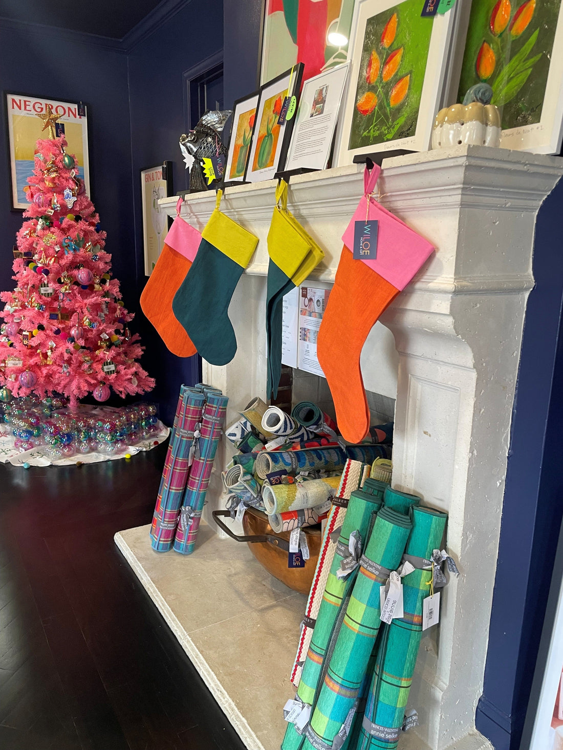 The Ultimate Holiday Gift Guide: Modern, Colorful, and Unforgettable!